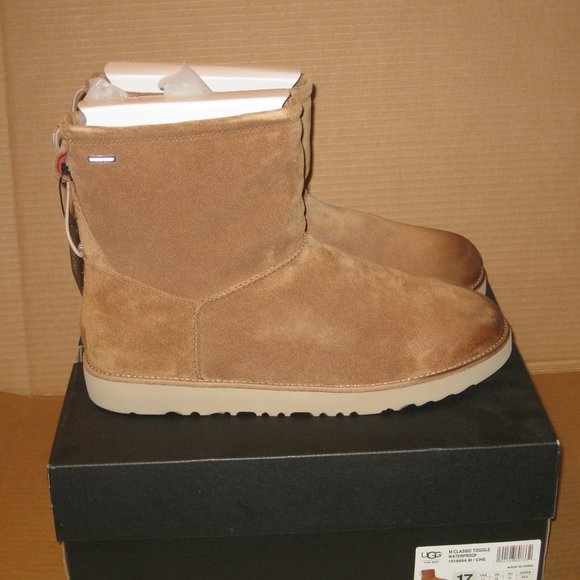 UGG Classic Toggle Waterproof Boot    Size: 17 - Picture 1 of 8